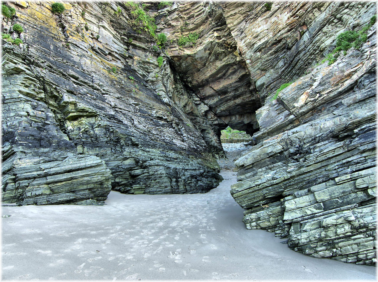Playa de Las Catedrales, Foz